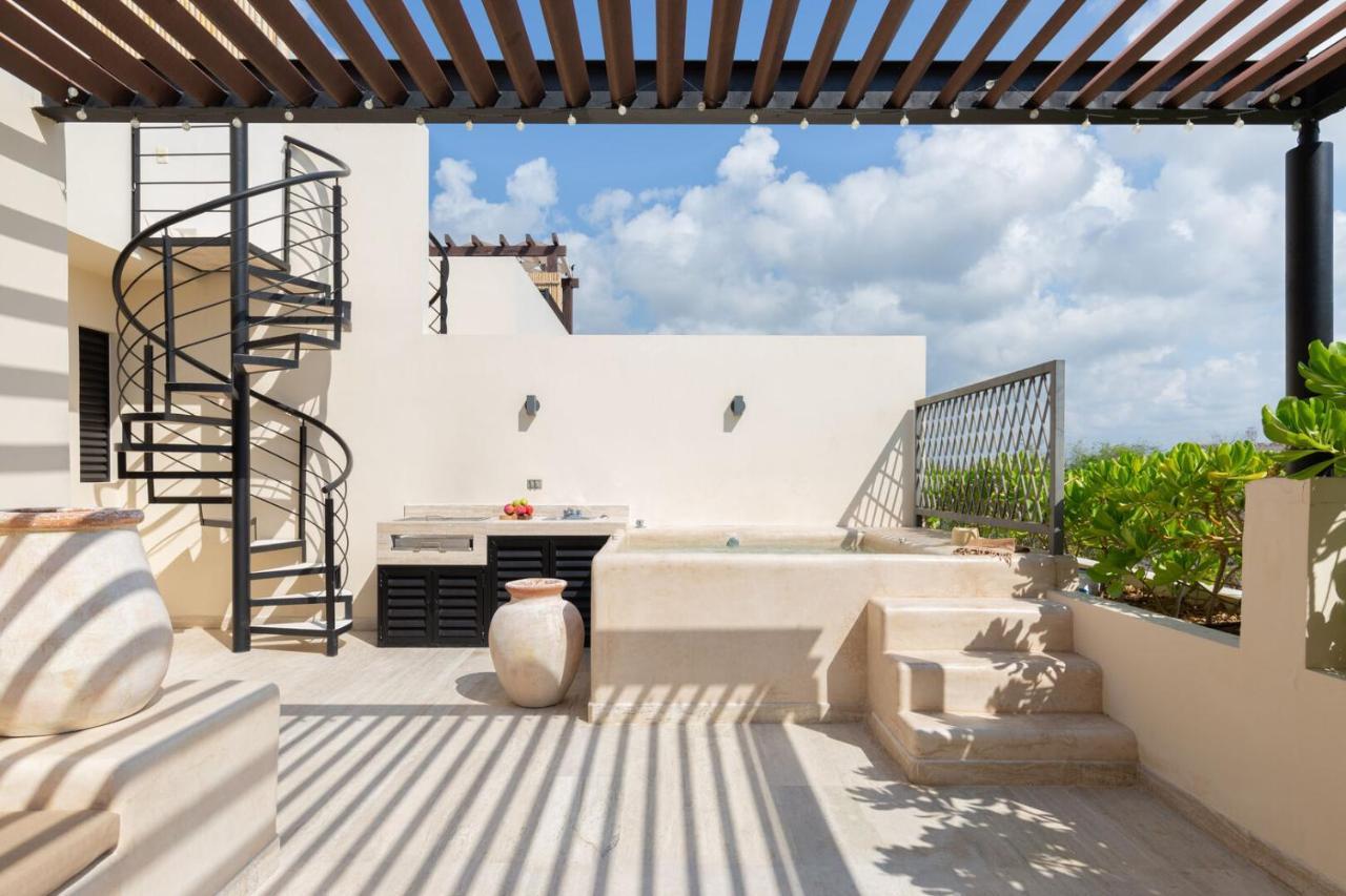 Exclusive Paramar Ve Penthouse In Tulum By Lockey Best For Walking To Commercial Zone In Aldea Zama Номер фото